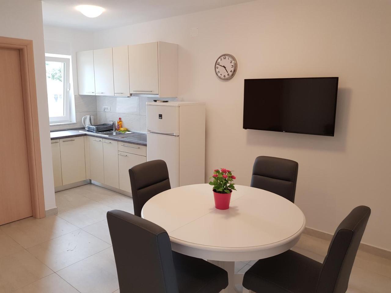 Apartmán Colic Njivice Exteriér fotografie