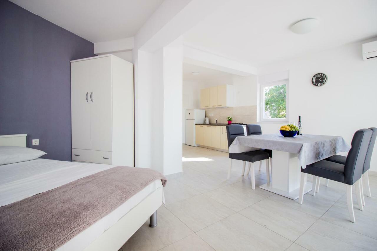 Apartmán Colic Njivice Exteriér fotografie