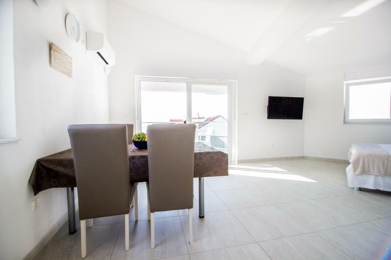 Apartmán Colic Njivice Exteriér fotografie
