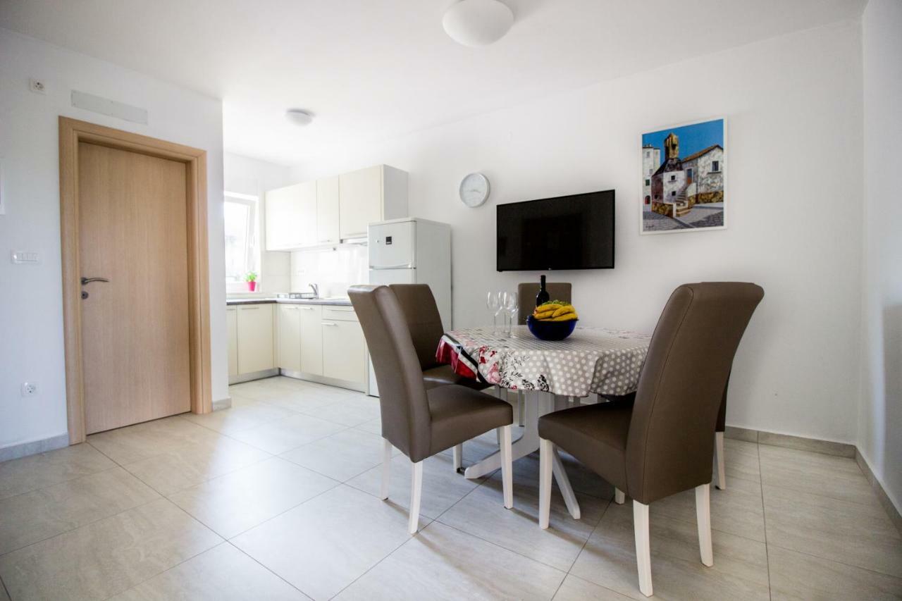 Apartmán Colic Njivice Exteriér fotografie