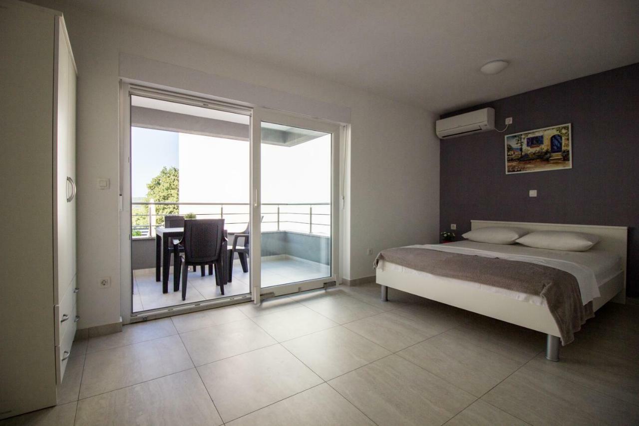 Apartmán Colic Njivice Exteriér fotografie