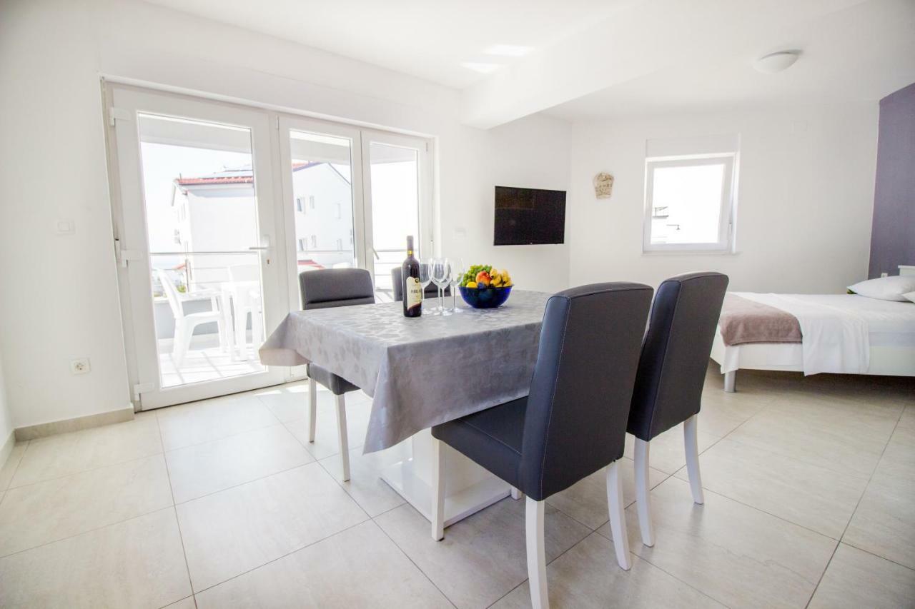 Apartmán Colic Njivice Exteriér fotografie